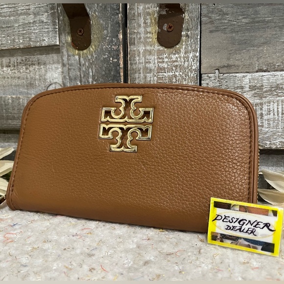 Tory Burch Handbags - TORY BURCH Brown Leather Zip Around Wallet